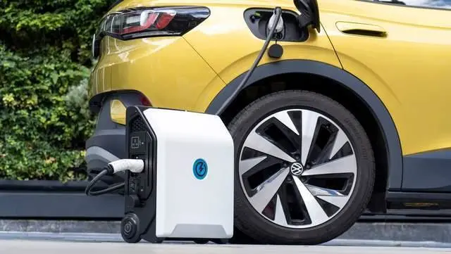 The UK launches an electric car "power bank" that can increase 32 km-mileage(图2)