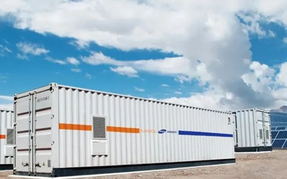 Why are energy storage companies "suspending orders"?